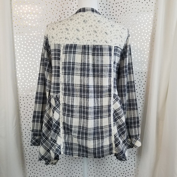 Altar'd State | Plaid and Floral Mixed Media Top - Picture 4 of 7